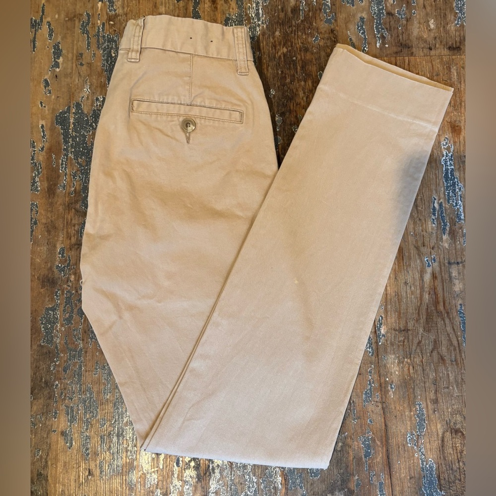 Vince khaki boys pants. Great for uniforms or golf.